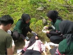 Mahasiswa Unpad Gelar Simulasi Bencana Longsor di Pangandaran