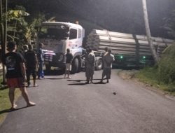 Evakuasi Trailer Tronton di Pangandaran Sudah 4 Jam Belum Rampung