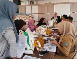 Akhir Tahun, Ratusan Warga Kujangsari Terima Bantuan Pangan dari Pemerintah