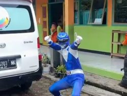 Pembagian Makanan Bergizi di Banjar Dikemas Kreatif, Power Ranger Jadi Daya Tarik Siswa