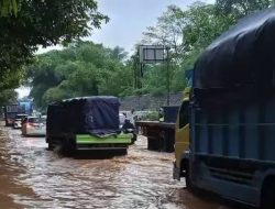 Jalur Penghubung Jabar–Jateng Tergenang Banjir, Arus Lalin Lumpuh