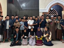 Peringati Bulan Bhakti, Karang Taruna Situ Batu Salurkan Bantuan kepada Anak Yatim