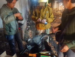 Polres Garut Gerebek Penjual Miras Ilegal dengan Sistem COD, 84 Botol Disita