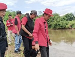 Kader PDIP Kota Banjar Rayakan HUT ke-79 Megawati dengan Aksi Tabur Benih Ikan