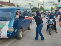 Aksi Ramadan Komunitas Driver BassBoss: 1.000 Takjil Dibagikan di Traffic Light Exit Tol Parungkuda