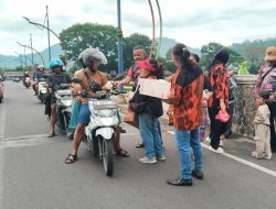 MPC Pemuda Pancasila Kota Banjar Bagikan 1.000 Takjil, Tebar Kebersamaan di Jembatan BBWS Dobo