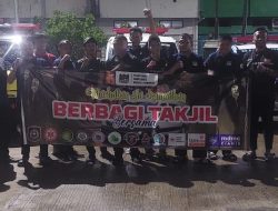 Aksi Kemanusiaan di Balik Layanan Darurat, Ambulans Turun ke Jalan Berbagi Takjil