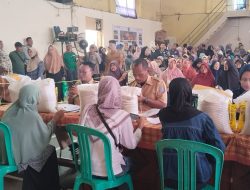 Tekan Beban Ekonomi, BULOG Salurkan Bantuan Pangan untuk 1.644 KPM di Banjar