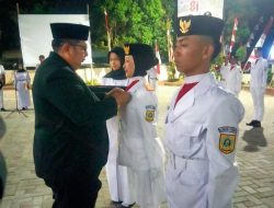 R.E Irwan Somantri S,STP., M.M Kukuhkan Pasukan Paskibra Kecamatan Cigombong Tahun 2026