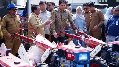 Bpupati Lucky Hakim Siapkan 63 Titik JIAT dan Beri Bantuan Pompa Air untuk Petani